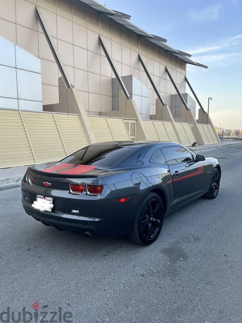 Chevrolet Camaro 2011 3