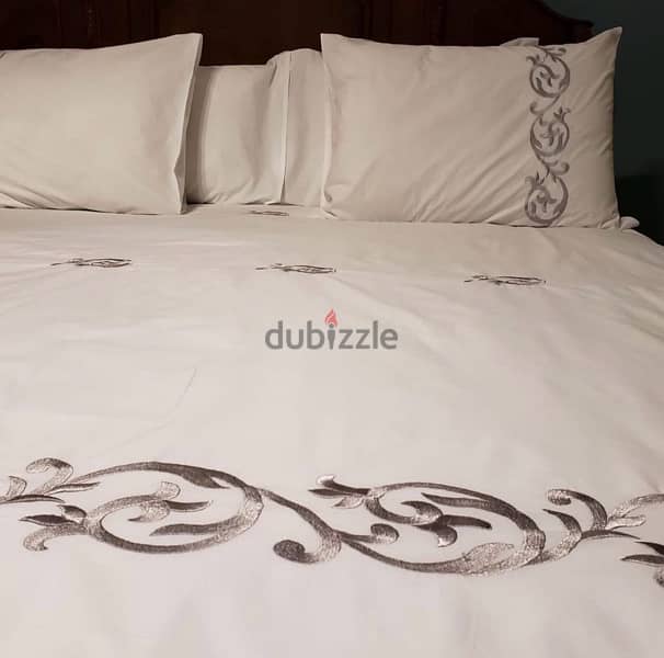 bed and duvet linen nice gift for mother’s day 0