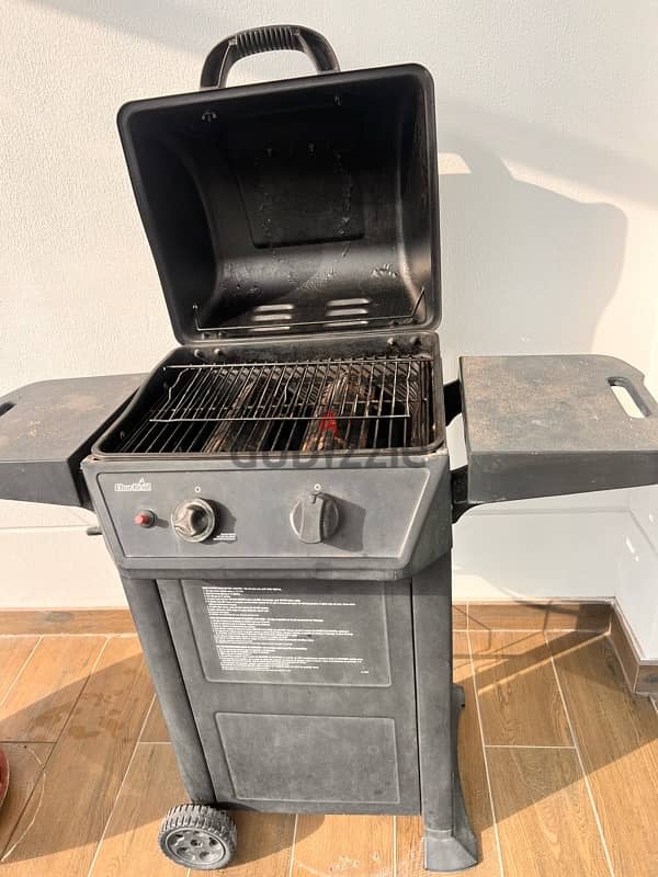 Char Broil Bar B Q Gas Grill 2