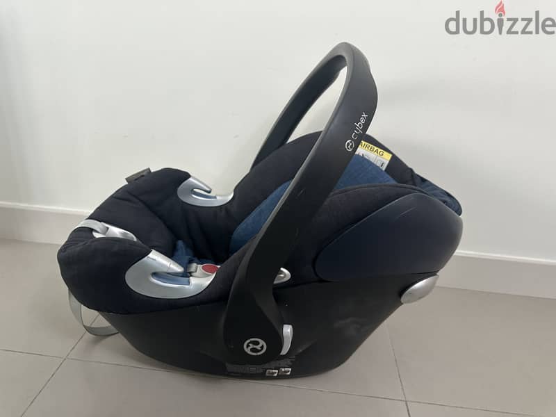 Car seat CYBEX Aton Q plus 0