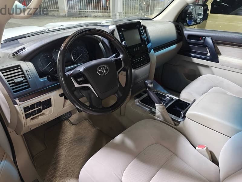 2019 Toyota Land Cruiser GXR 4