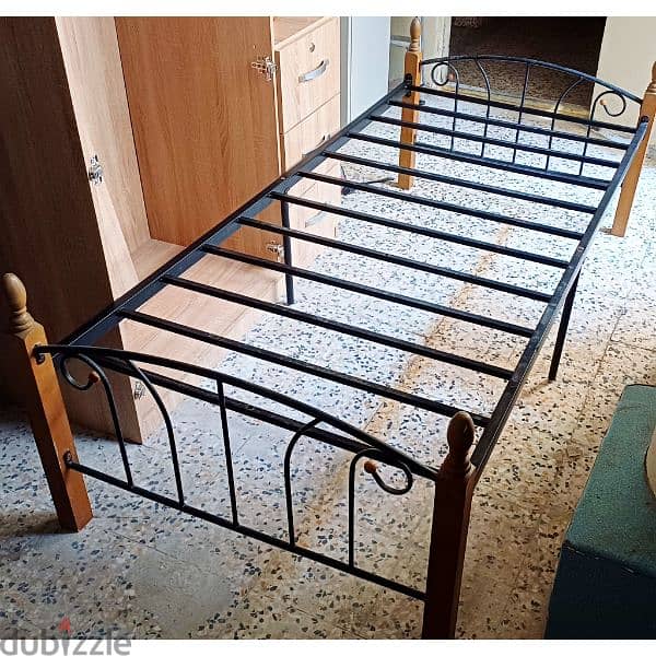 Queen size hydraulic bed with mattress and other items for sale 8