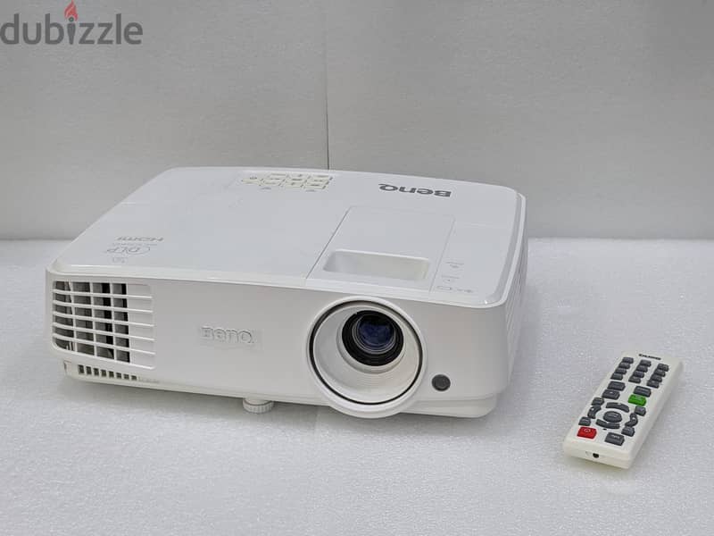 BenQ Video Projector - SVGA Display, 3200 Lumens, HDMI, 13,000 1