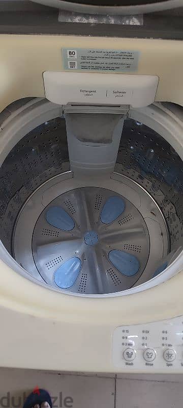 Hitachi 10.5 KG  washing machine. 33725093 1