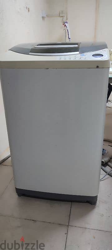 Hitachi 10.5 KG  washing machine. 33725093 2