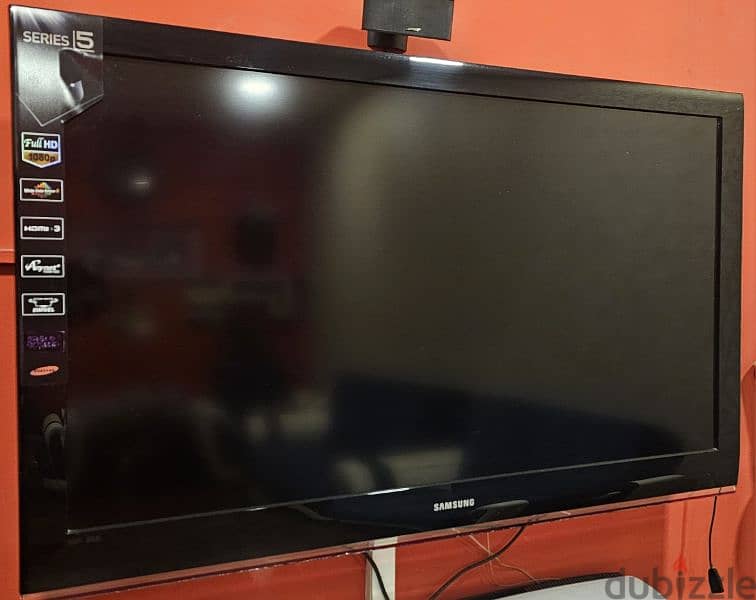 SAMSUNG 46" LCD TV 0