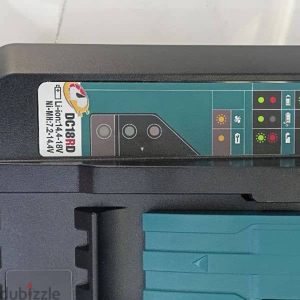 New Makita Dual Charger DC18RD شاحن مكيتا ثنائي جديد 4