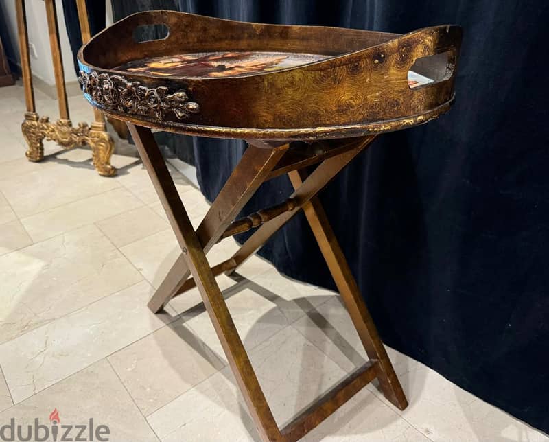 Antique-Style Oval Tray Table with Foldable Base 7