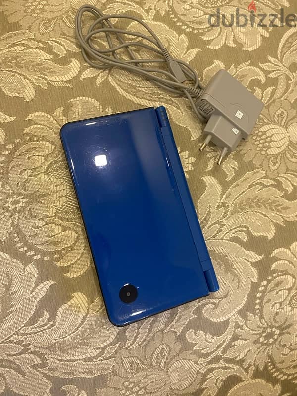 Nintendo DSi XL 1