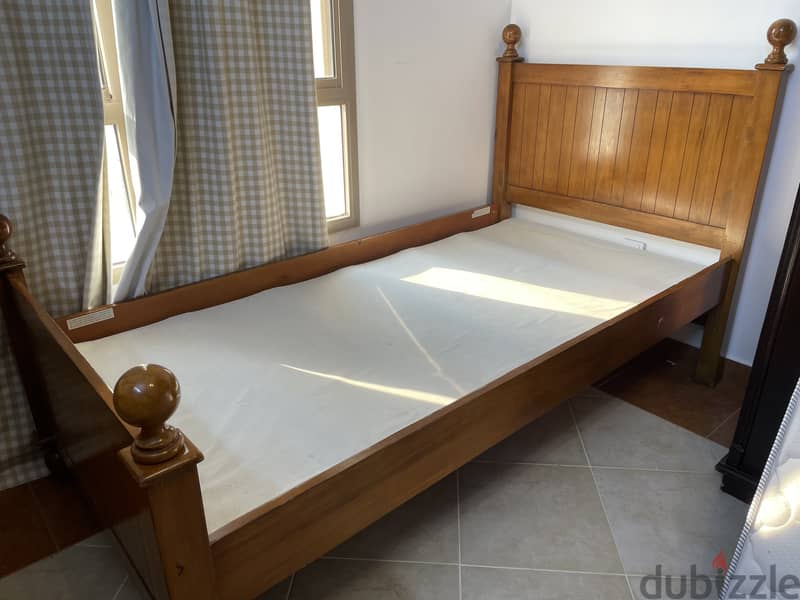 Single cot pure wooden cot with new mattress 3