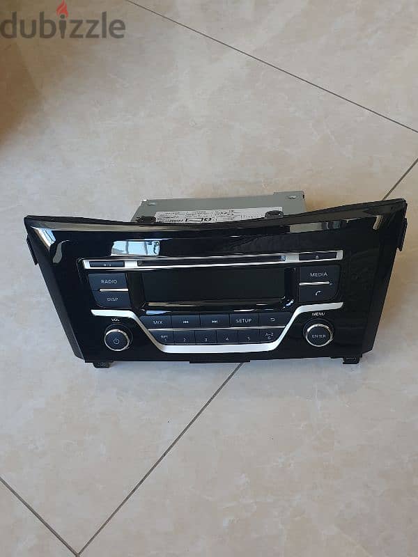 Nissan x-trail car radio (28185 6FN0A) NEW 1