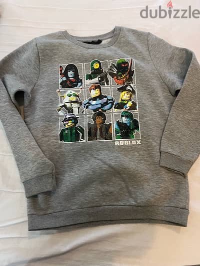 Boys hoodie, size 8-10, from H&M. Like new, each one 2 dinars.