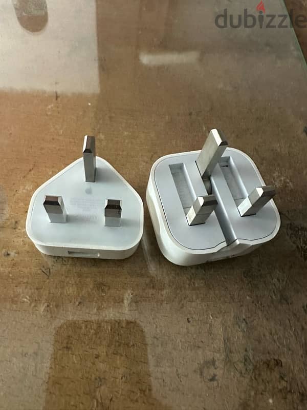 Apple Original charger 0