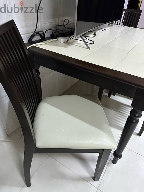 furniture in excellent condition 1