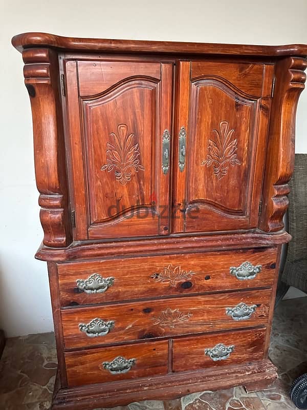 furniture in excellent condition 11