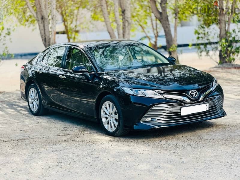 TOYOTA CAMRY GLE 2018 MODEL/FOR SALE 2