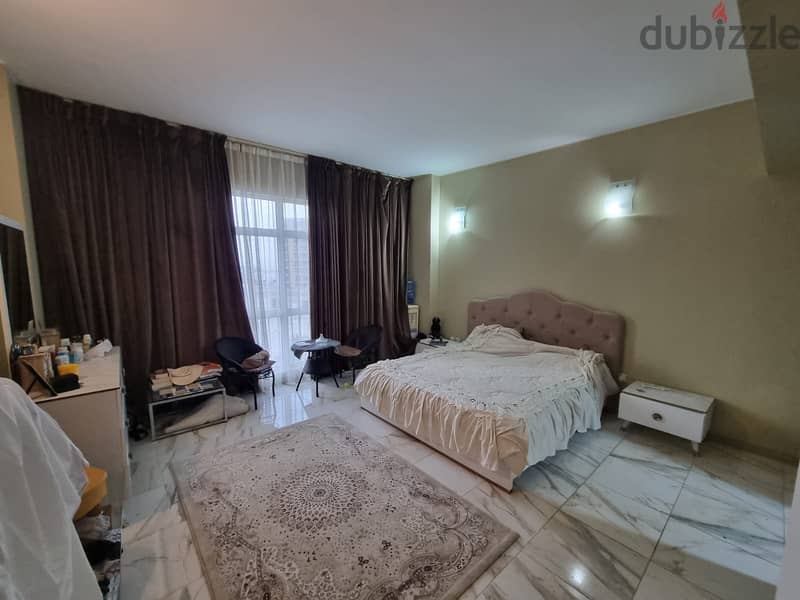 3 BR Luxury apaertment fot sale free hold amwaj island 4