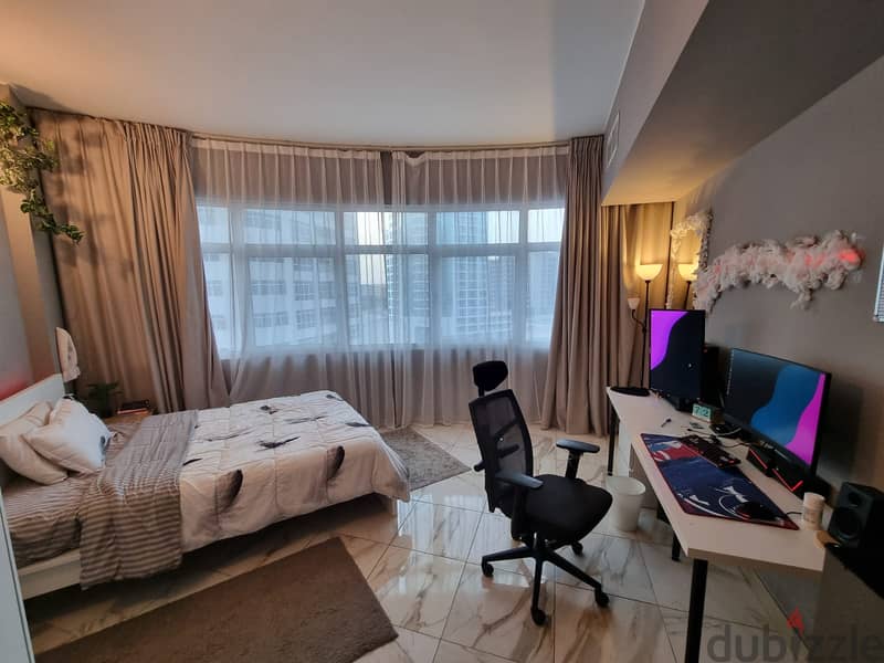 3 BR Luxury apaertment fot sale free hold amwaj island 7