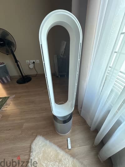 Dyson air purifier with Hepa Filtering system