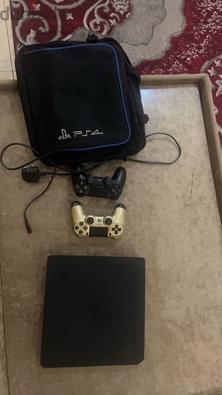 Ps4 slim 500gb 2 controller original Like new 0