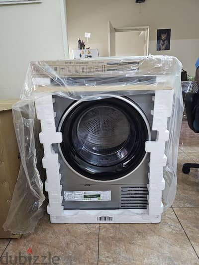 Whirlpool Dryer (8kg) (NEW)