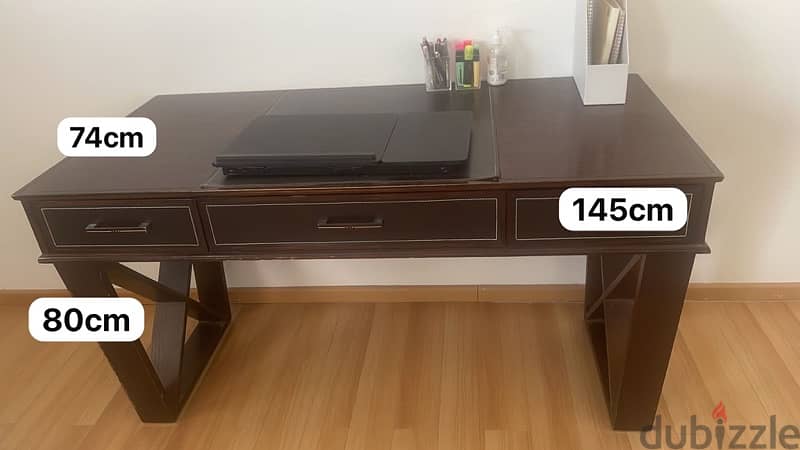 very good condition desk 0