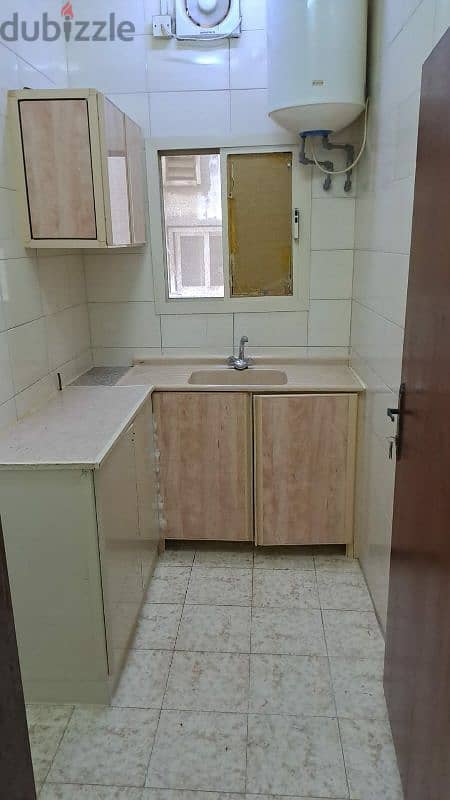 شقة للايجار بالمحرق FLAT FOR RENT MUHARAQ 5