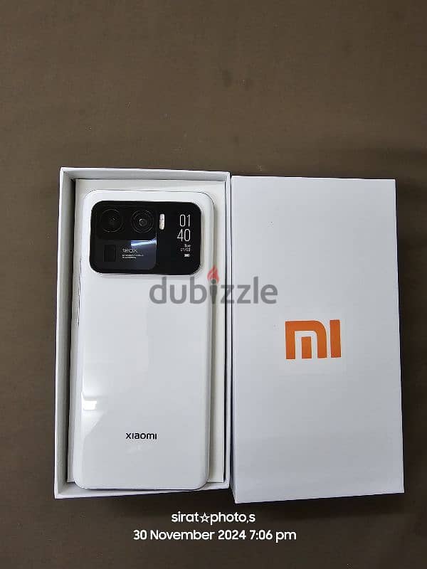 xiaomi 11 ultra 5g 12gb 256gb with all accessories. 5