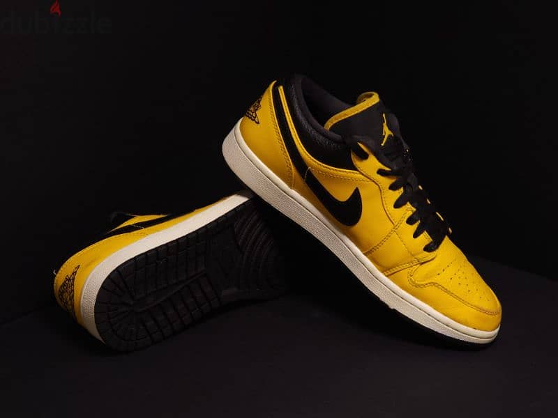 (EUR 42) Jordan 1 Low University Gold 1