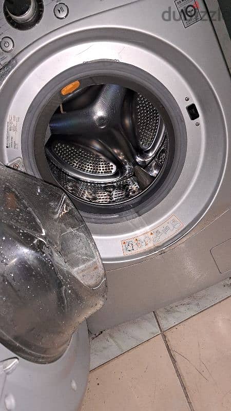 LG 8/6 kg fully outomatic wash machen 1