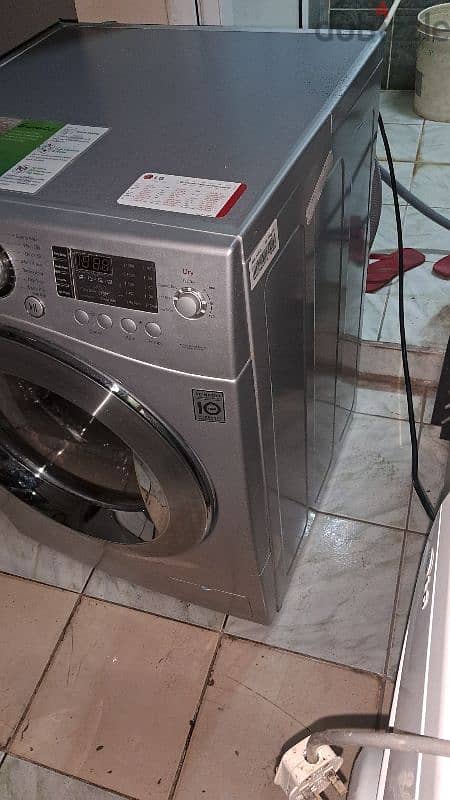 LG 8/6 kg fully outomatic wash machen 4