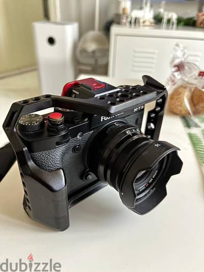 Mint condition Fujifilm XT3 with Fuji Lens 16mm f2.8 and accessories