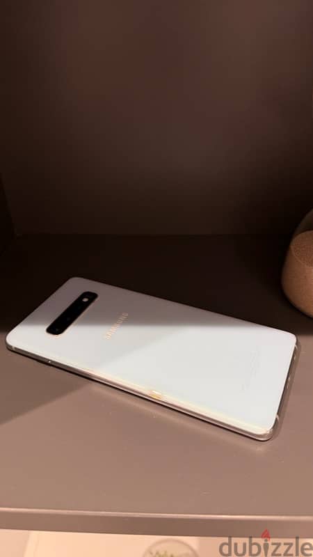 للبيع سامسونج S10 plus نظيف 0