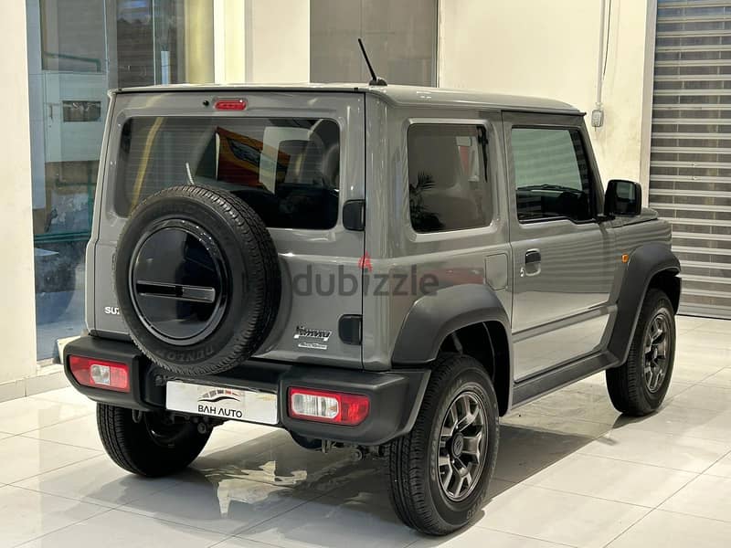 SUZUKI JIMNY GLX MODEL 2022 ONLY 700 KM RUNNING CAR FOR SALE 3