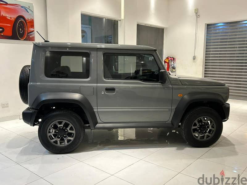 SUZUKI JIMNY GLX MODEL 2022 ONLY 700 KM RUNNING CAR FOR SALE 5