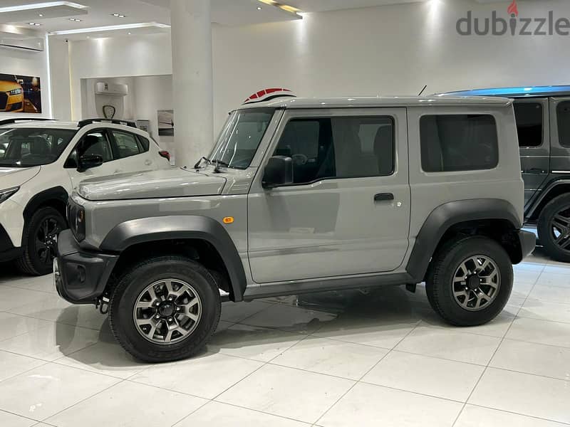 SUZUKI JIMNY GLX MODEL 2022 ONLY 700 KM RUNNING CAR FOR SALE 9