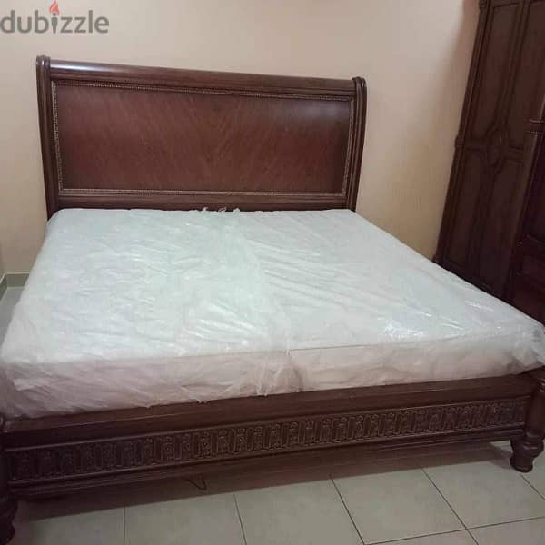 king size Cot with matress for sale ( 40 BD) fixed price 0