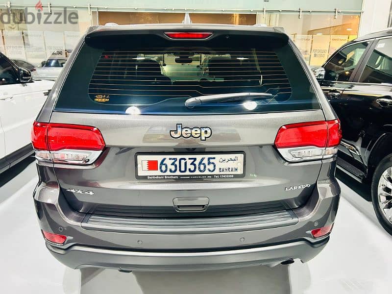 Jeep Grand Cherokee Laredo 2018 52000 km V6 3.6L Agent maintained 9