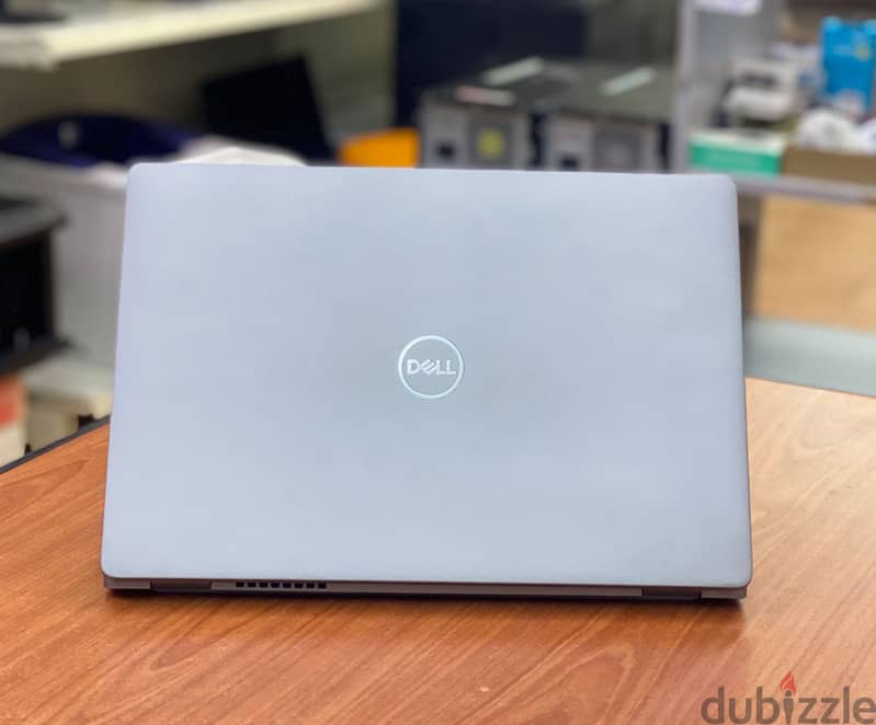 Dell 10th Generation Core i7 2.3Ghz Laptop RAM 16GB SSD 256GB 3