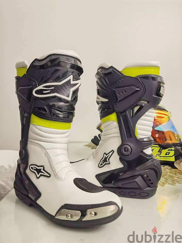 Alpinestars GP PRO boots & Gloves  الباين ستار بوت و قفازات 1