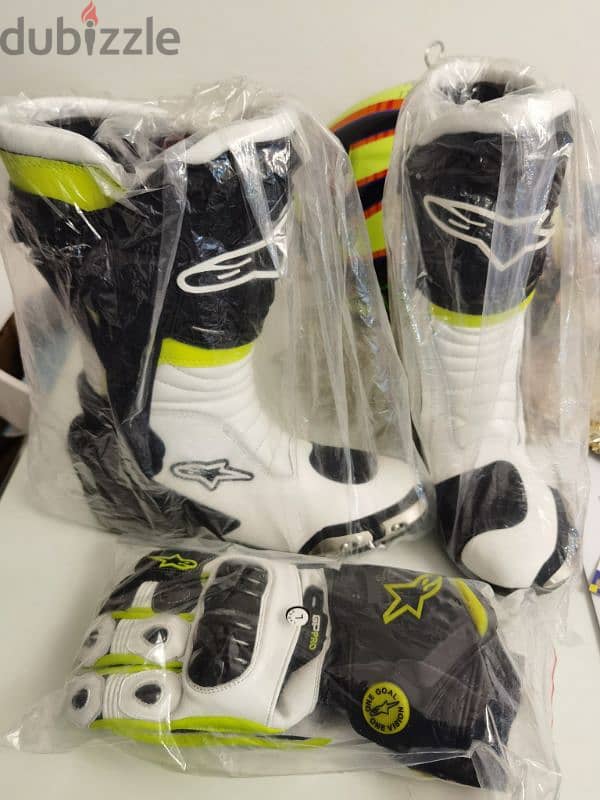 Alpinestars GP PRO boots & Gloves  الباين ستار بوت و قفازات 7