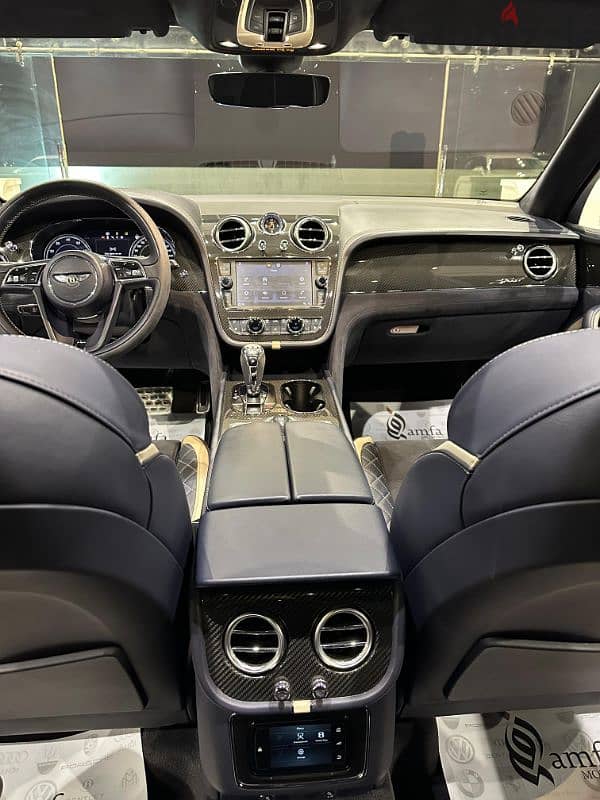 Bentley Bentayga Model  2020 8