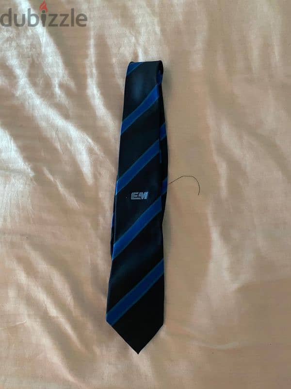 different tie good condition 0