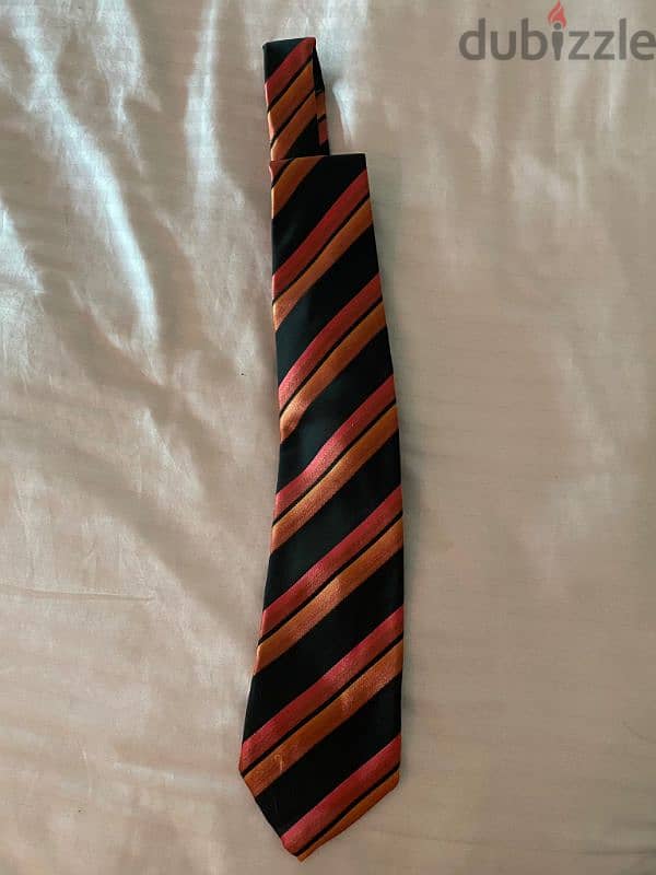 different tie good condition 2