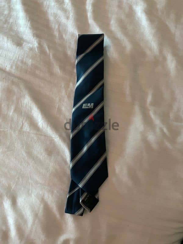 different tie good condition 6