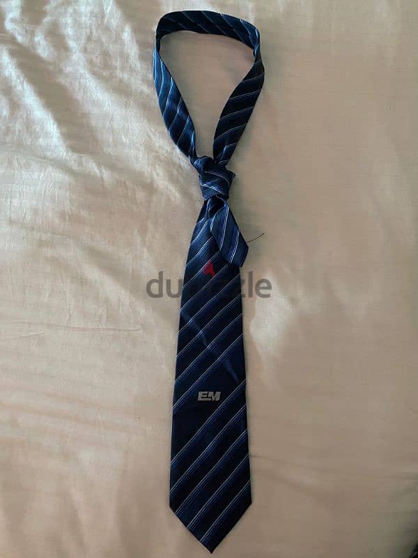 different tie good condition 8