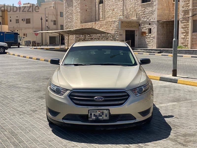 Ford Taurus 2018 3