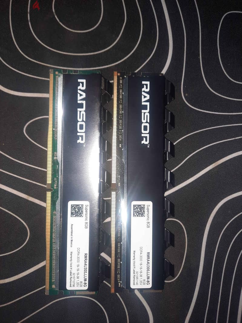 RAM 8x2 DDR4 3000Mhz 0