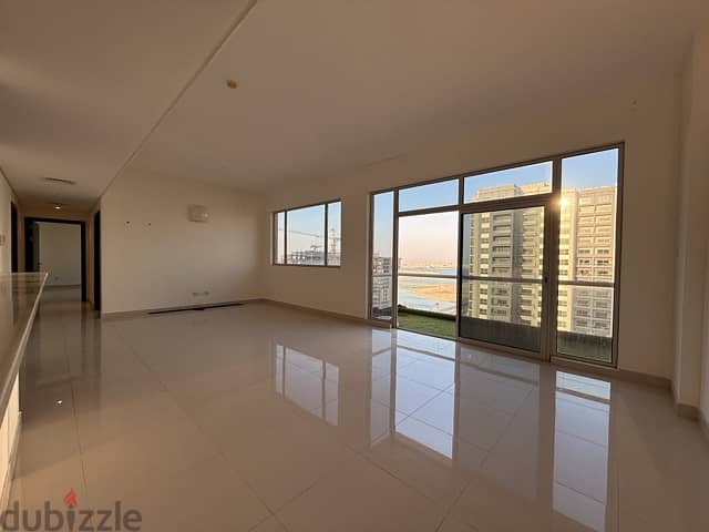 Stunning 2-Bedroom Apartment with Breathtaking Sea Views in Amwaj Isla 0