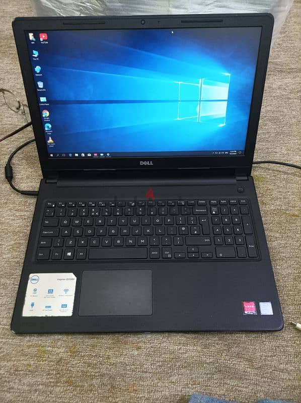 DELL INSPIRON 15 3000 8th Generation Intel Core i7 0